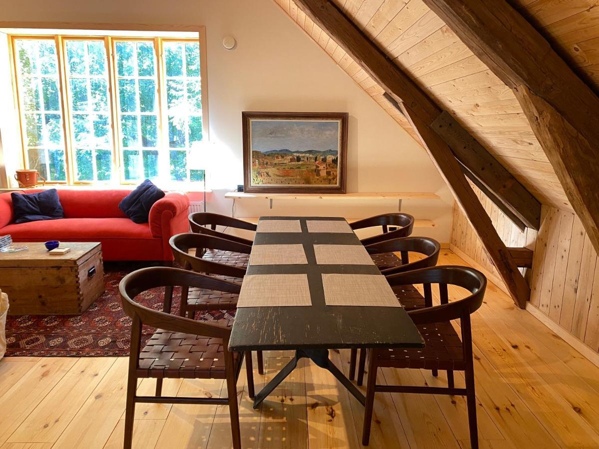 Spectacular 6-Bed House In Beautiful Manor Park Mariefred Exterior foto